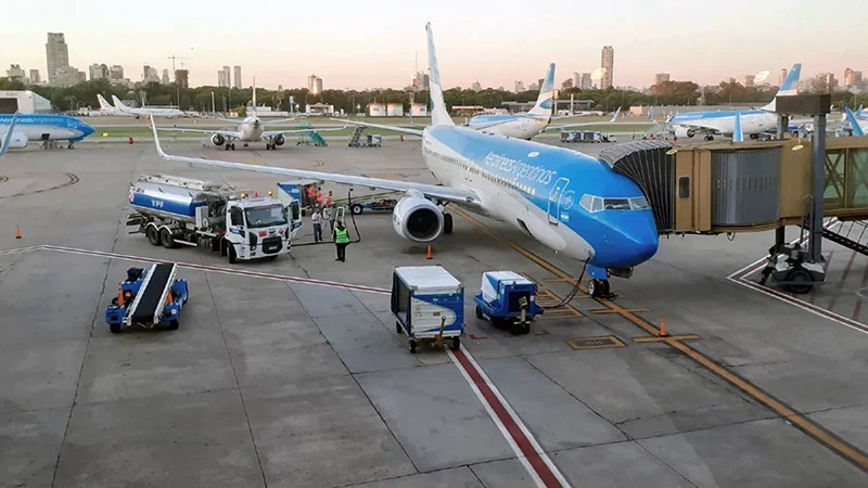 La mayoria de las posiciones son de Aerolineas, por la cantidad de maquinas y servicios